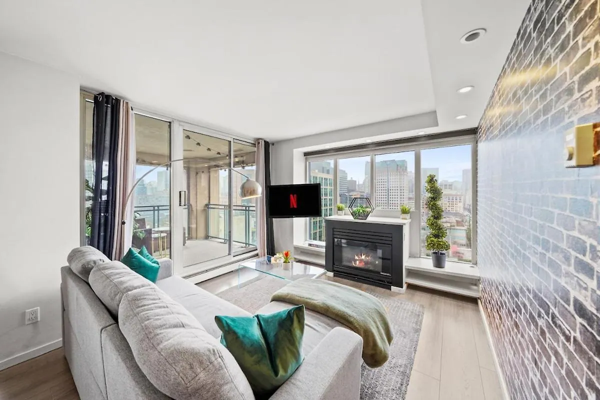 Beautiful 2 Bedroom Home Dt With Free Parking Βανκούβερ 0*,  Καναδάς